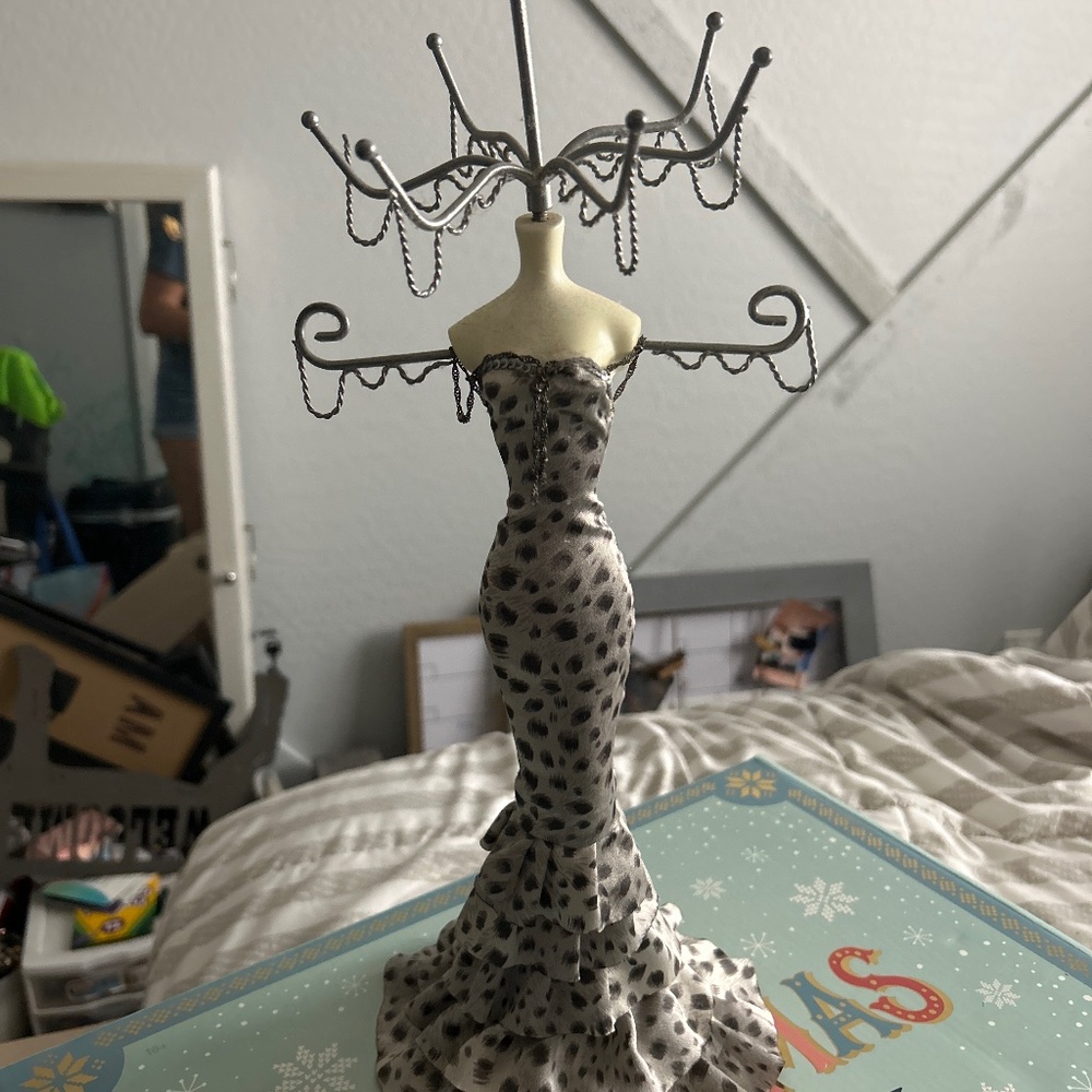 Jewelry tree